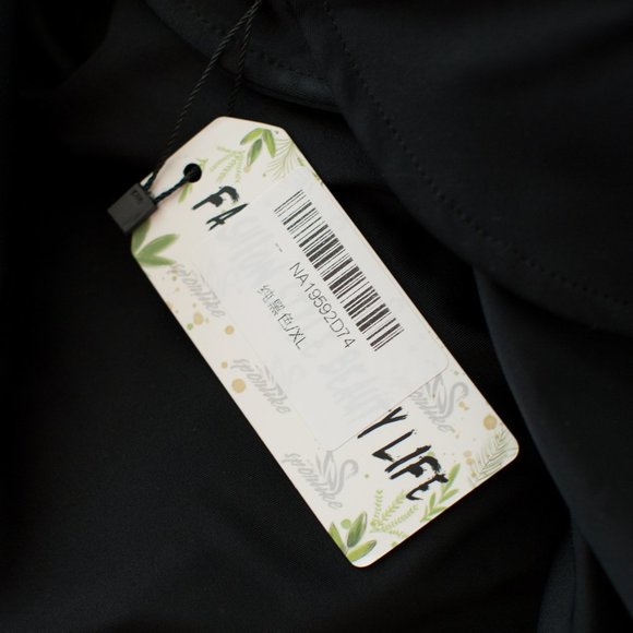 XL Ruffle Top, One Piece, Black Swimsuit - Picture 5 of 6